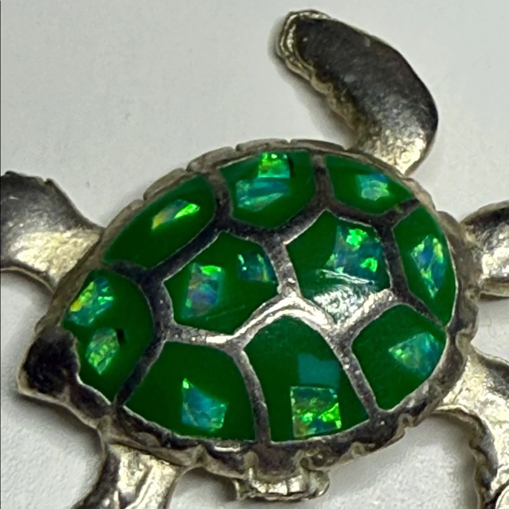 Silver tone (untested) Mexico Turtle Pendant jelly belly charm gorgeous color - Picture 9 of 16